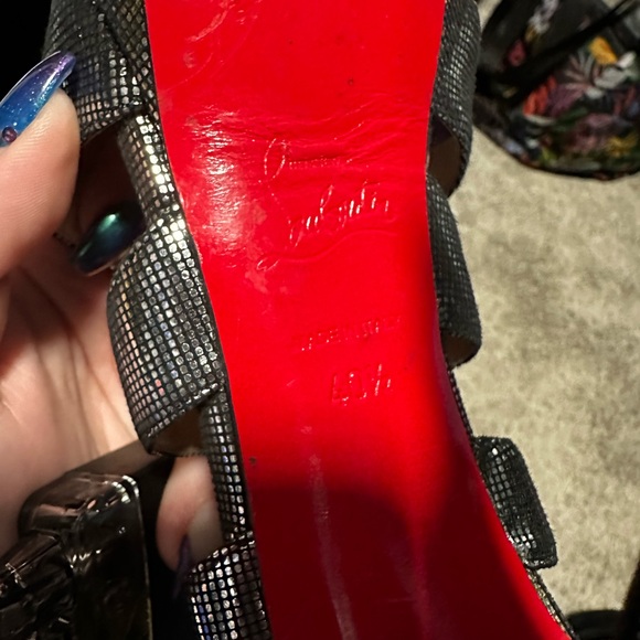 Christian LouBoutin silver platform heels size 40 1/2 - Picture 3 of 5